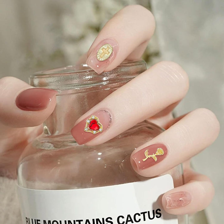 Talisane aurii pentru unghii, 80 de piese cu cruce, trandafir, inimă, pietre prețioase pentru unghii Fecioara Maria, accesorii pentru unghii din aliaj metalic pentru decorațiuni de design pentru manichiură, meșteșuguri DIY