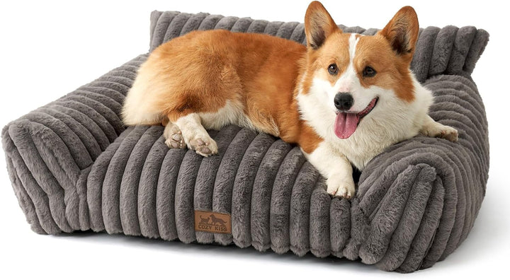 Canapea COZY KISS pentru pisici mici și mari, pat confortabil pentru pisici cu margini de susținere și bază antiderapantă, lavabil, blană artificială moale, ideal pentru sufragerie sau dormitor (crem, 65 x 44 x 30)