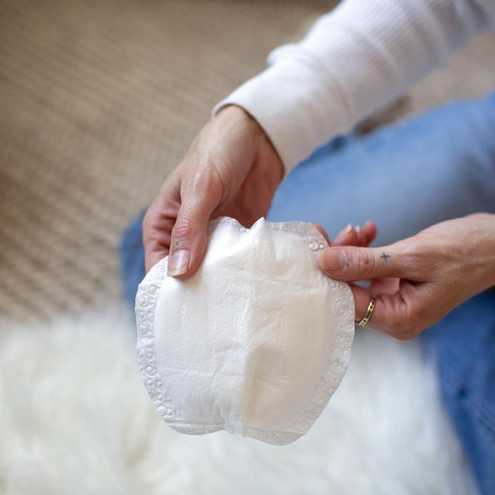 Discuri de unica folosinta, absorbante, negre, 60 bucati Accesorii Hrana si Alaptare Bebe Naty Shop