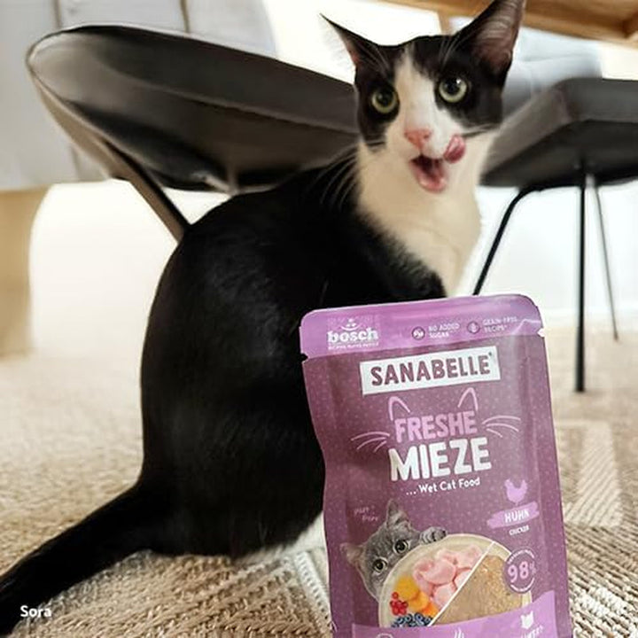 Sanabelle Freshe Mieze - Pui | Pungă de 100 g complet reciclabilă | Hrană umedă pentru pisici gătită la aburi | Hrană pentru pisici proaspăt gătită | O marcă Bosch Pet Food