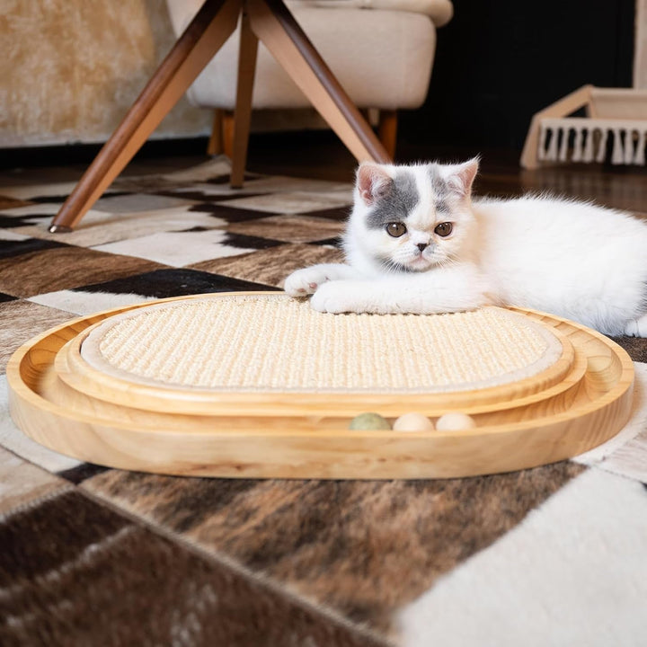 Placă de zgâriat din sisal - Jucărie 2 în 1 pentru pisici, lemn masiv de pin și pernă de sisal natural și bile de catnip - Covoraș de zgâriat 43 x 33 x 3 cm pentru toate pisicile, pentru a se juca și relaxa