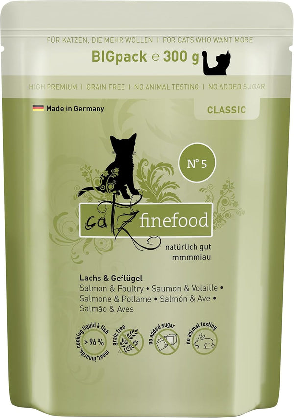 Hrană umedă pentru pisici Catz Finefood Classic N° 5 Salmon & Păsări - Hrană umedă gourmet pentru pisica dvs. fără zahăr și cereale, fără gluten - cu conținut ridicat de carne, fabricată în Germania (6 pungi de 300G)